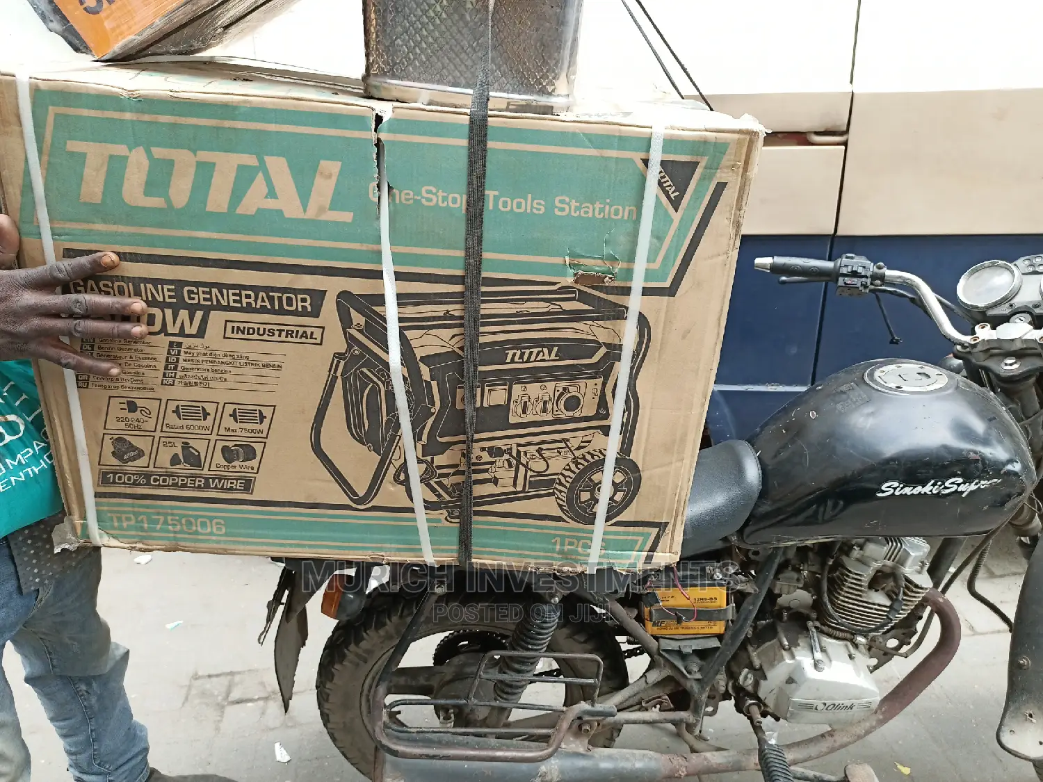 TOTAL Keystart 7.5kva Gasoline Generator.