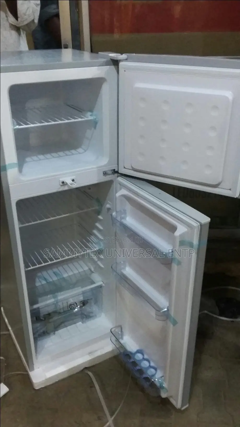 LG 250 Litres Fridge and Freezer With 2 Years Warranty