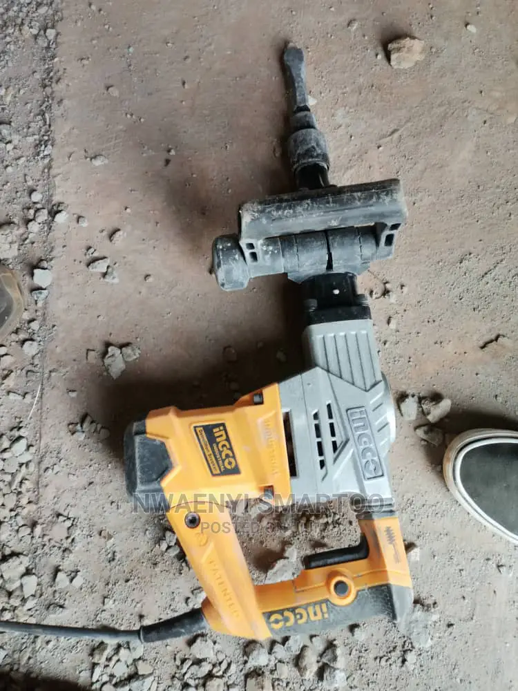 1300 Watts Demolition Hammer Ingco