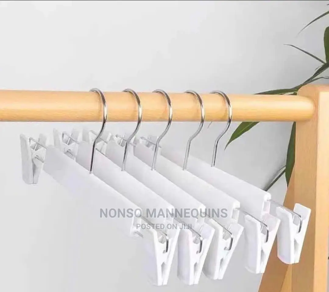 Plastic Off White Clip Hangers