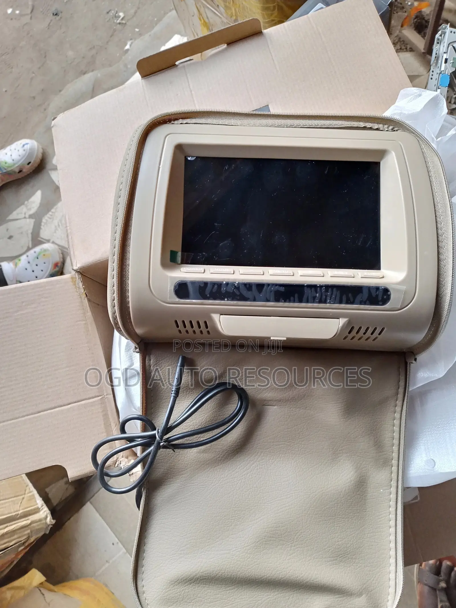 Universal Headrest Dvd