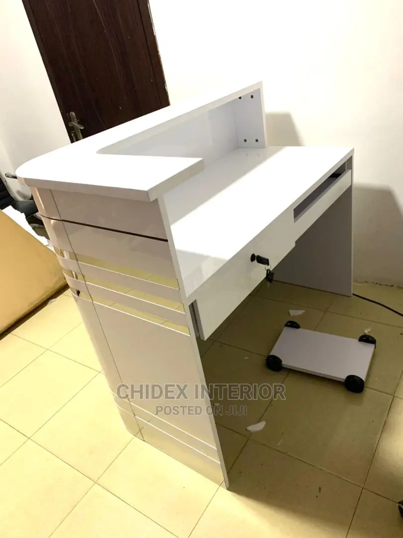 Receptionist Table