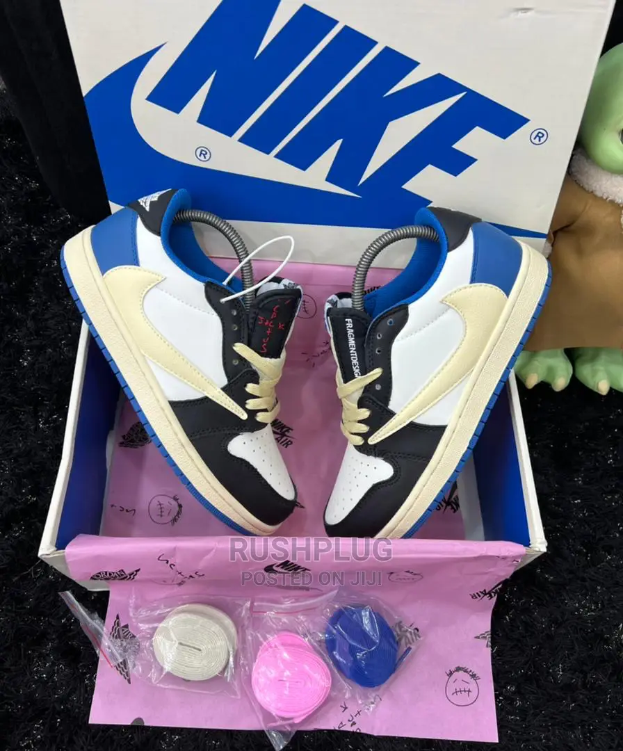 Air Jordan 1 Low Fragment Design X Travis Scott