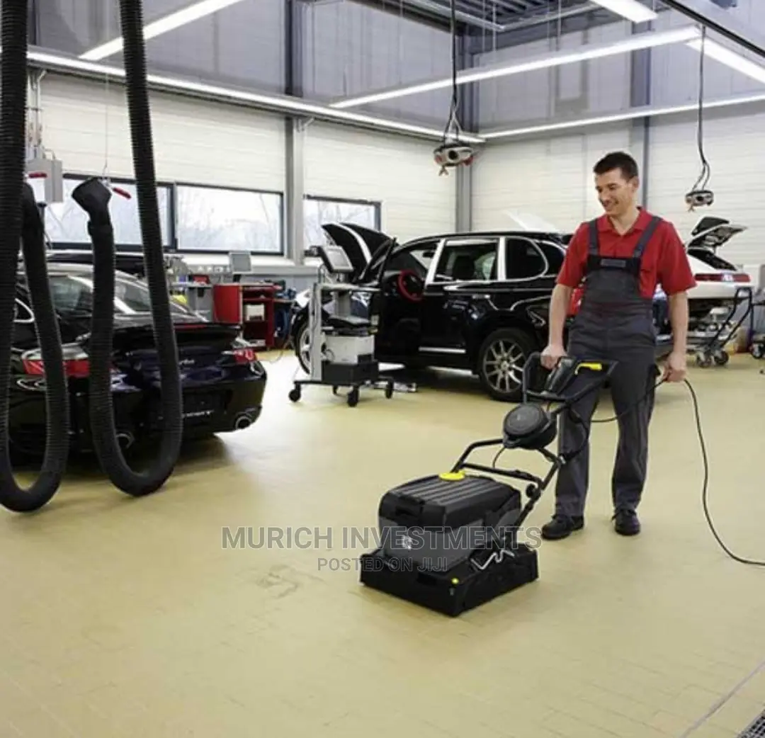 Karcher BR 40/10 C Adv Compact Floor Scrubber Drier