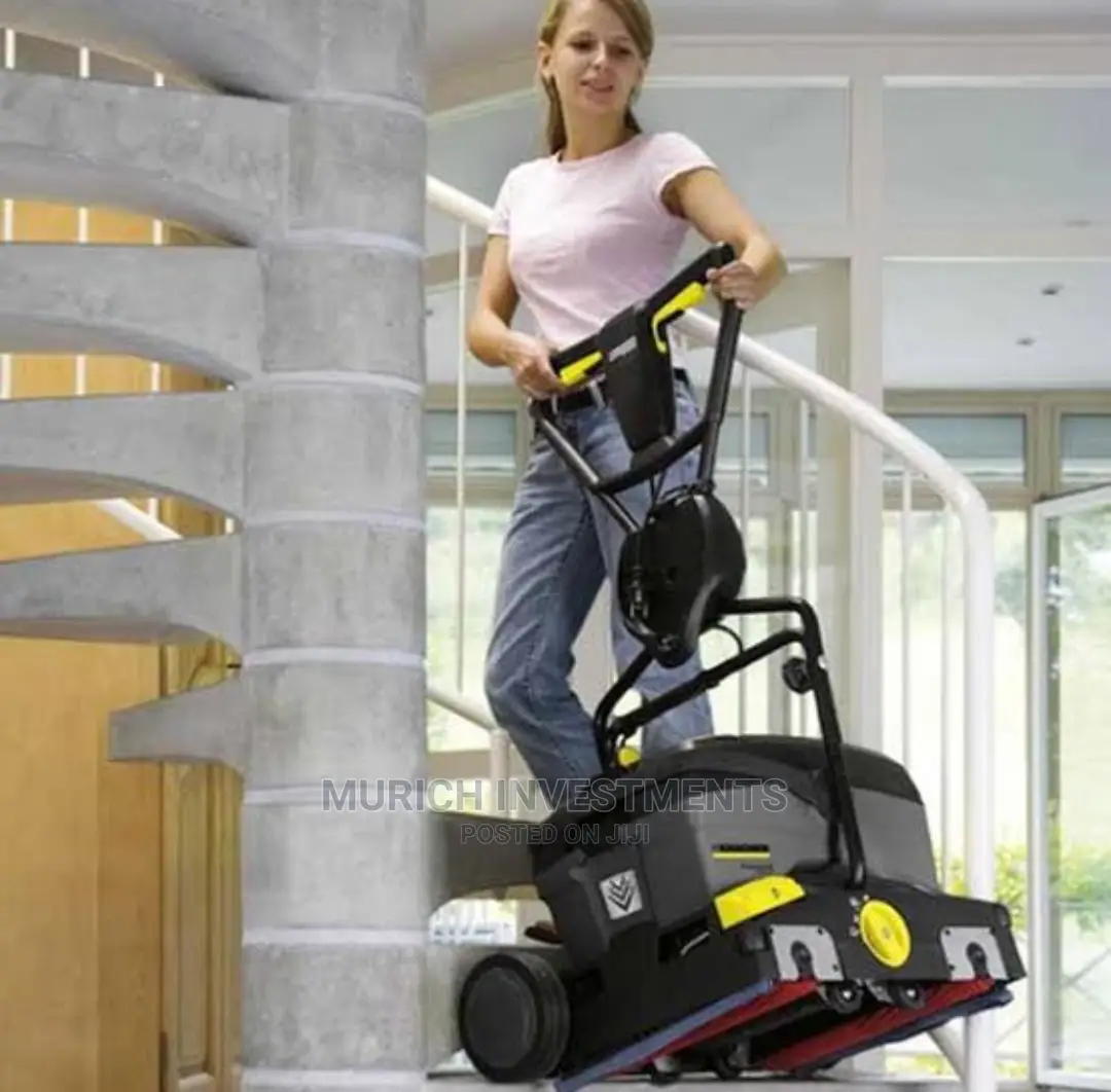 Karcher BR 40/10 C Adv Compact Floor Scrubber Drier