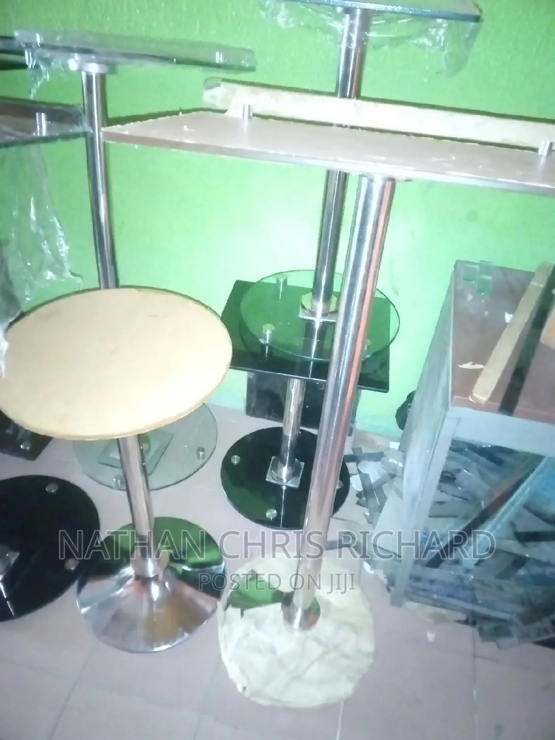 High Quality Single Pole Acrylic