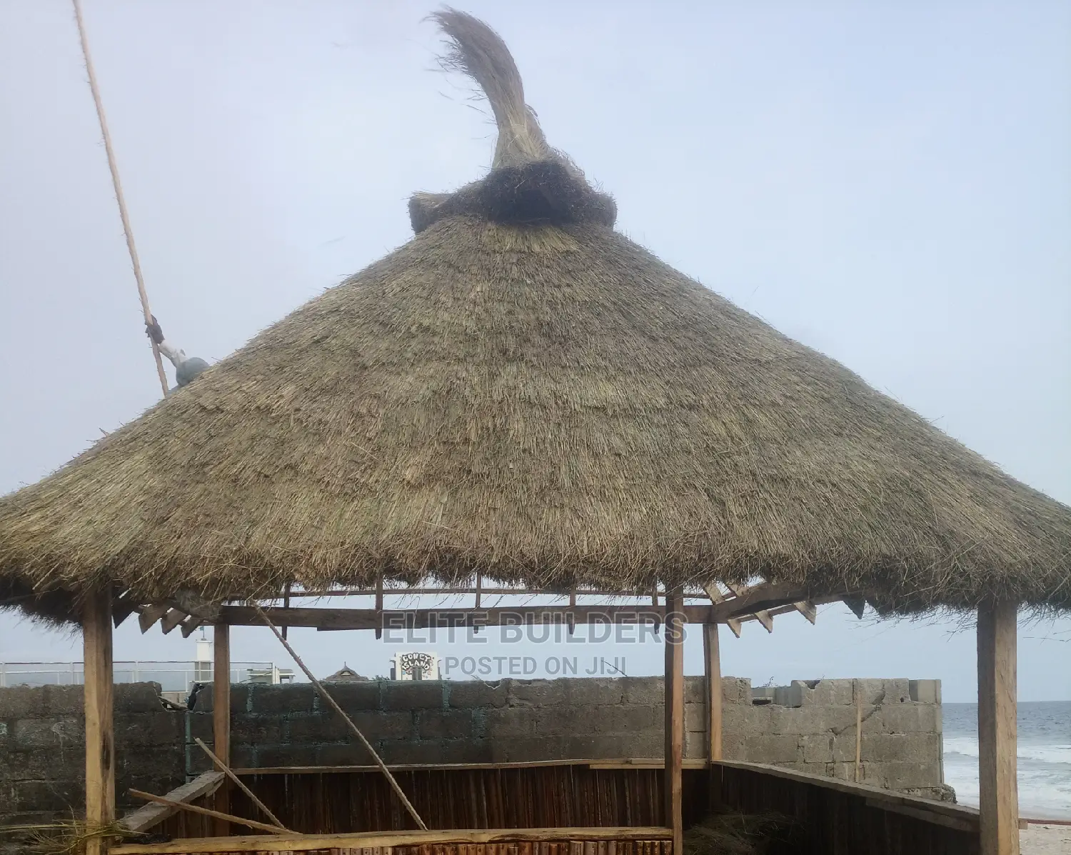 Lasting Bush Bar Gazebo Hut