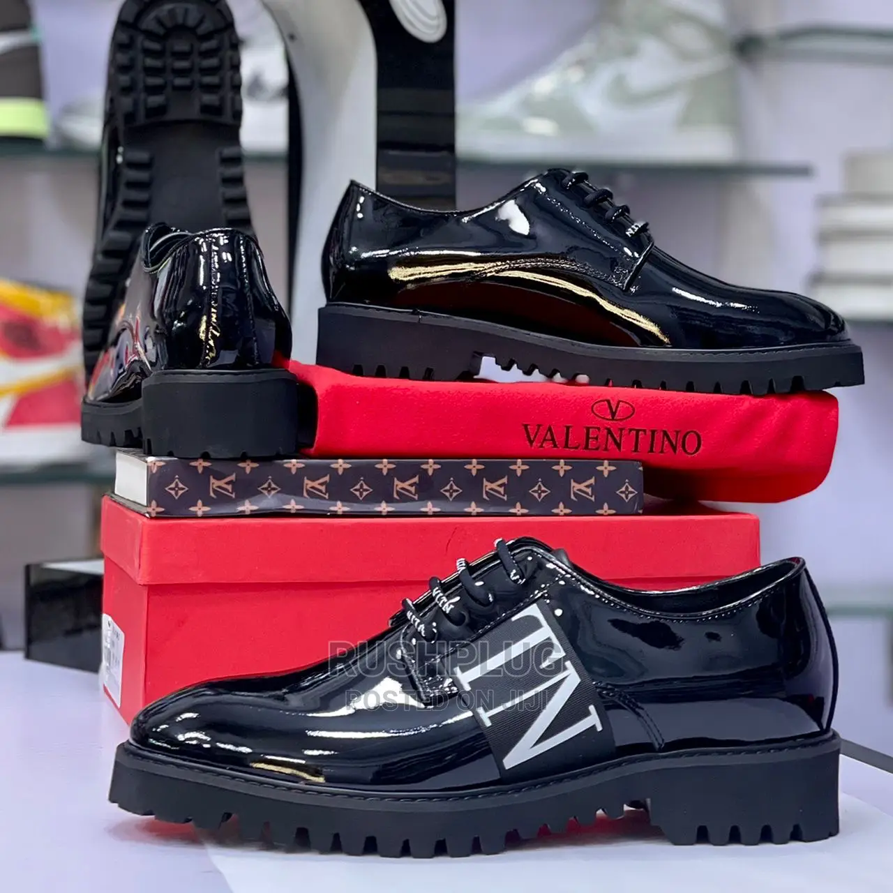Valentino Lúxury Classic Shoe