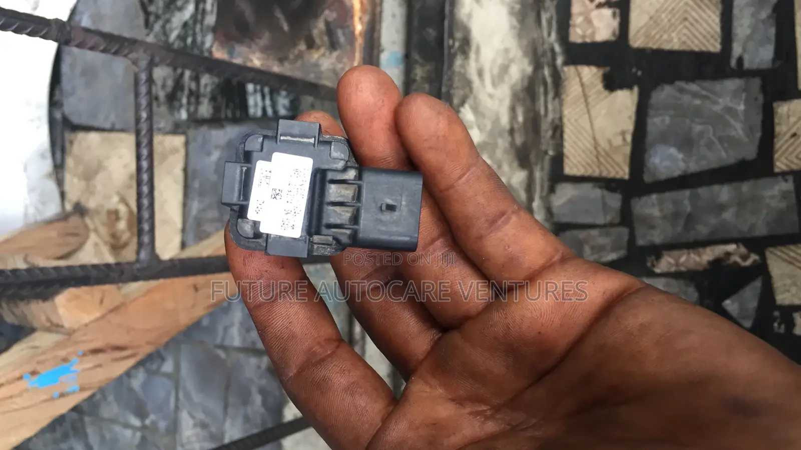 Ford Edge/Explorer Reverse Camera