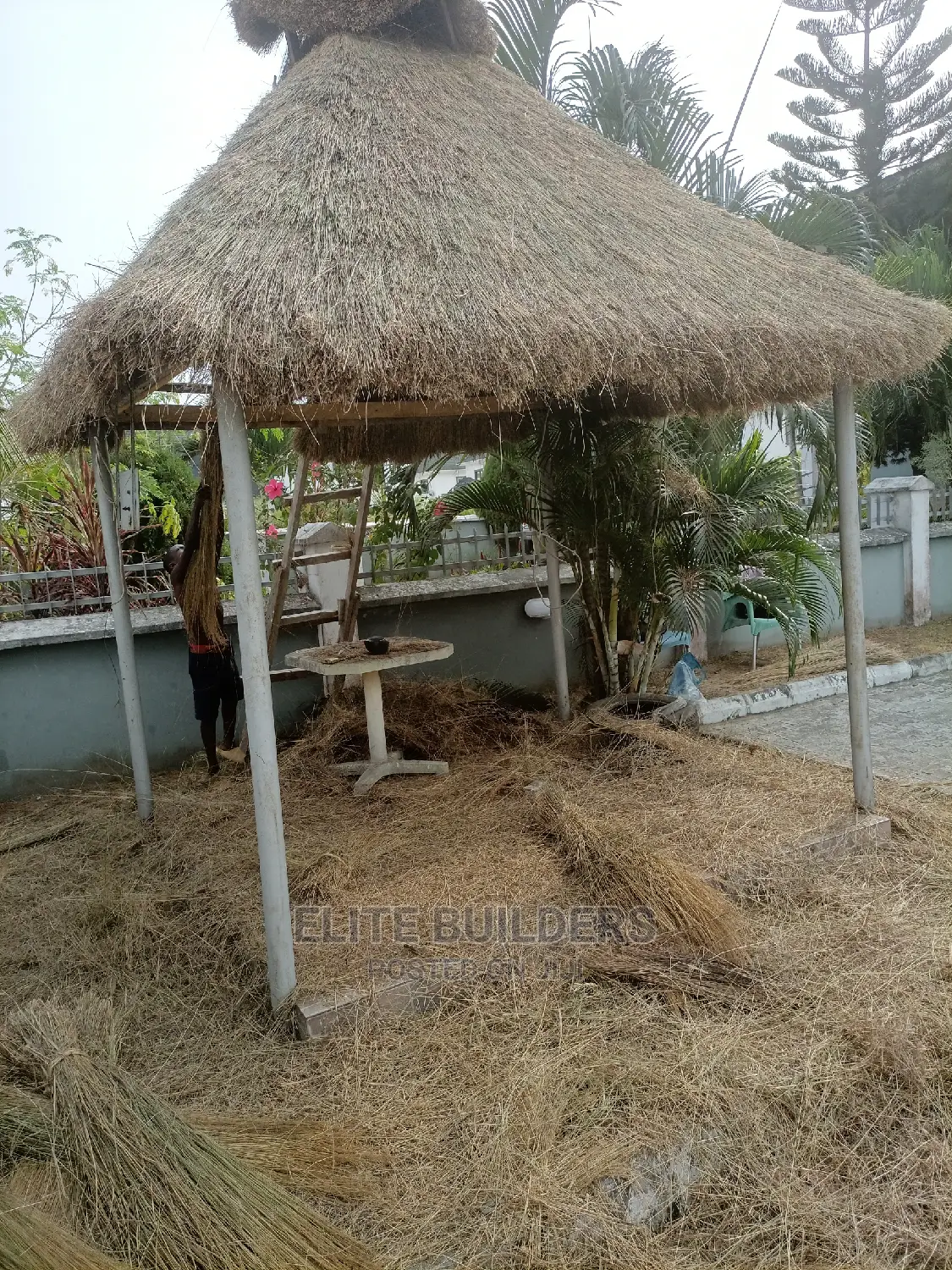 Best Quality Bush Bar Gazebo Hut Well Build in Lagos