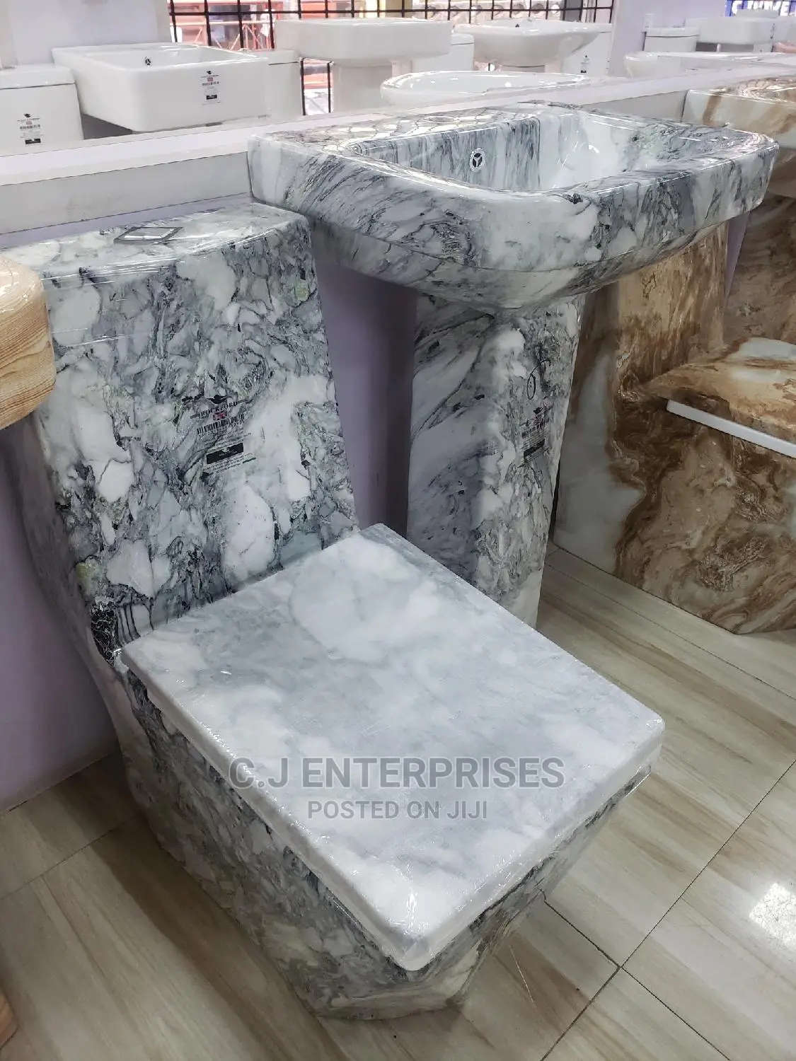 Rockford Marble Color Wc