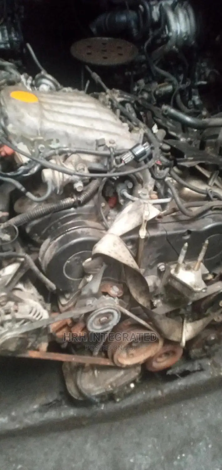 Mitsubishi Galant 2000 Model