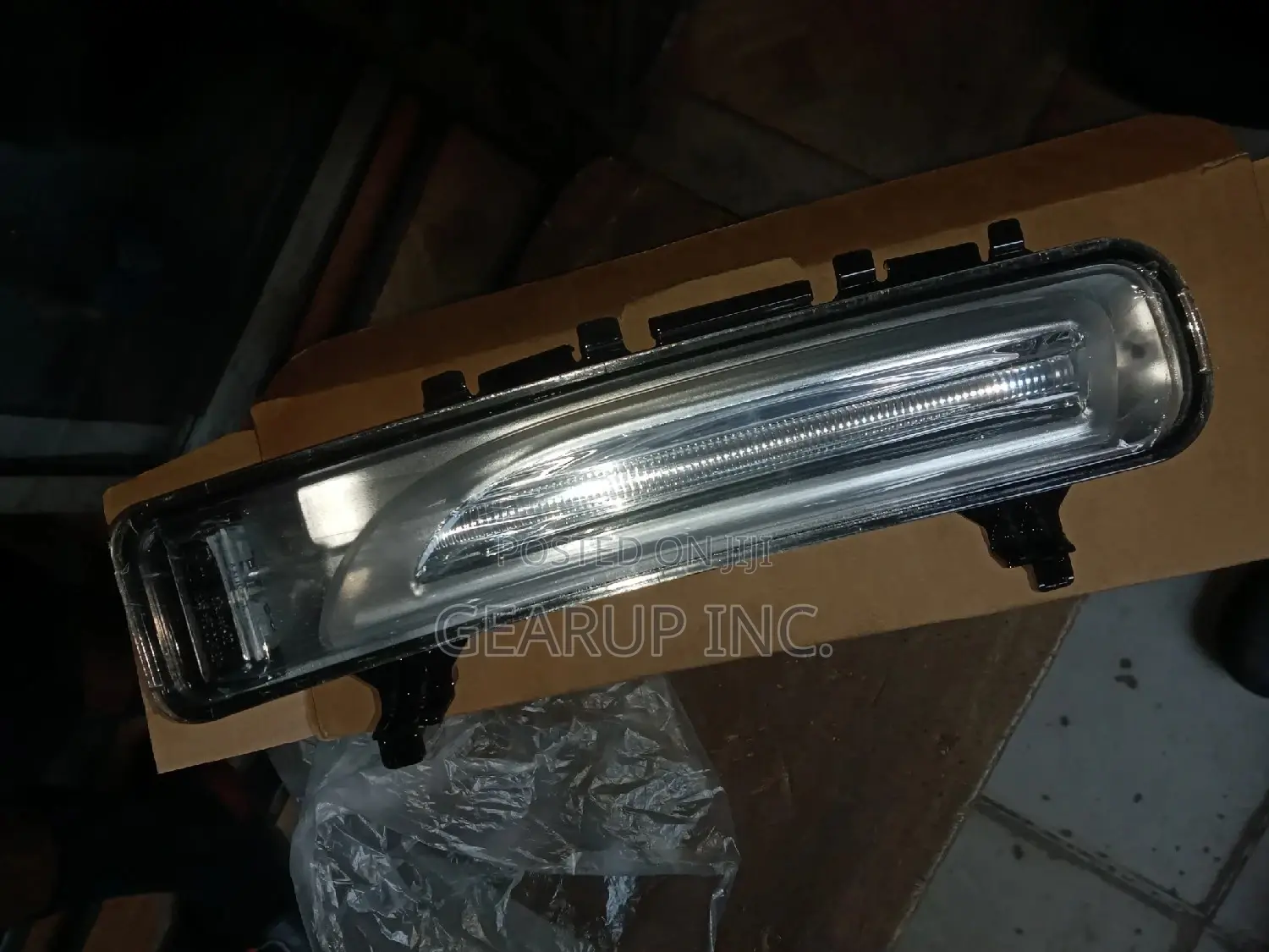 A Set of Complete Fog Light/Lamp for Ford Edge 2013