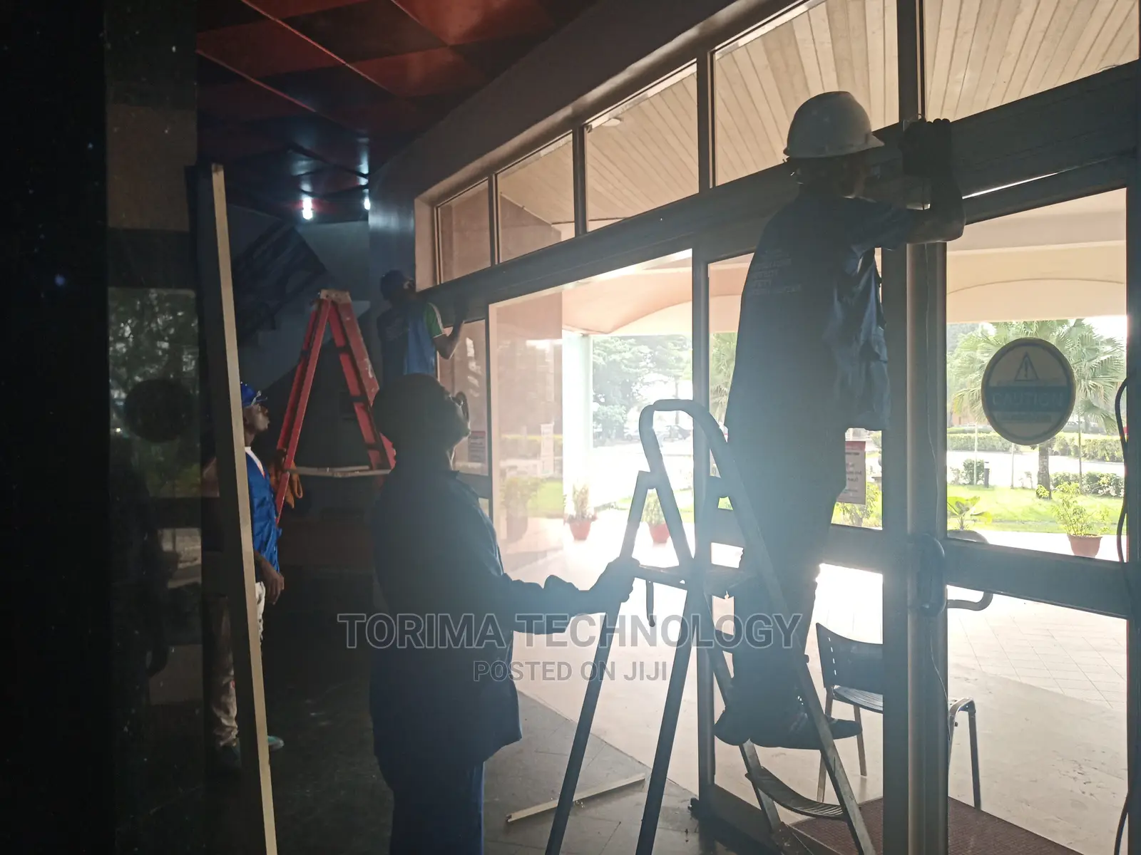 Autoslide Glass Opener