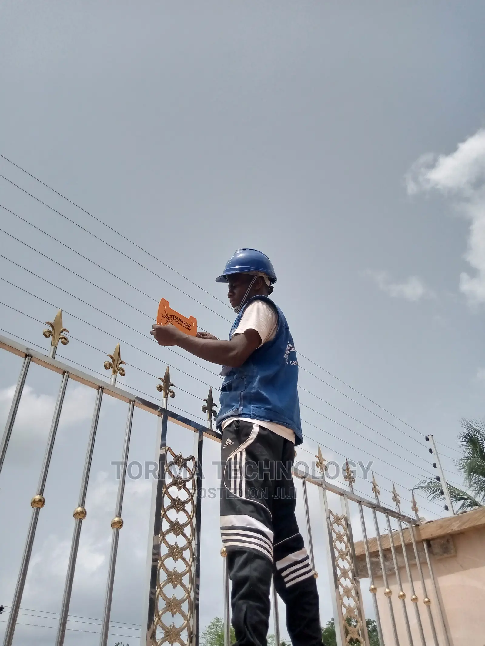 HOME Electric Perimeter Fencing