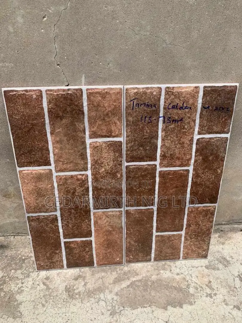 Tarima Caldera Exterior Wall