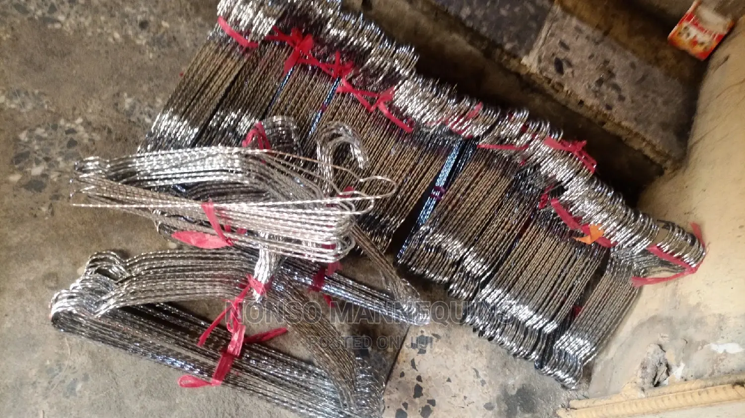 Stainless Steel Twisted Clothes Hangers