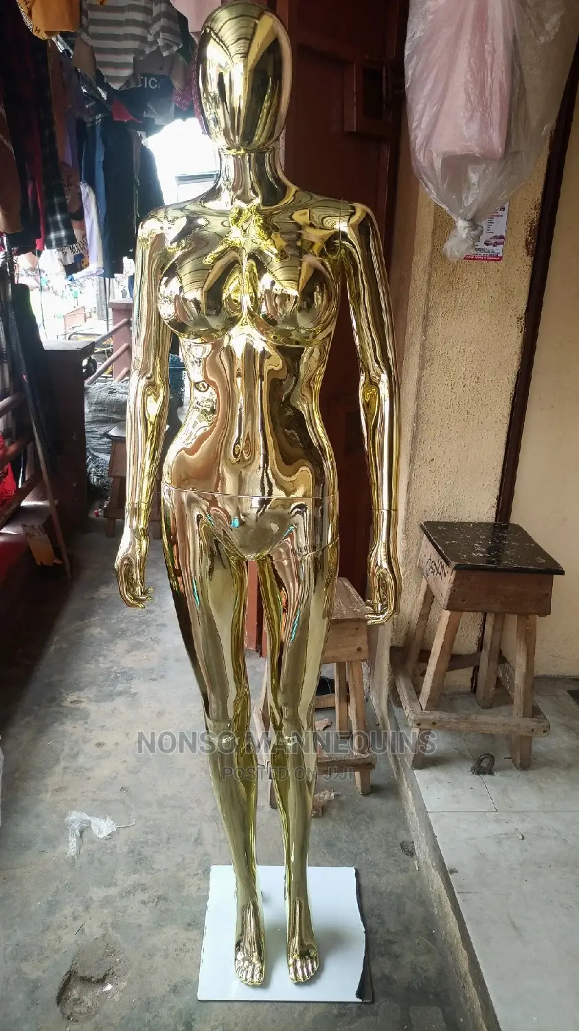 Size 8 Body With Big Boobs Female Gold Chrome MANNEQUIN
