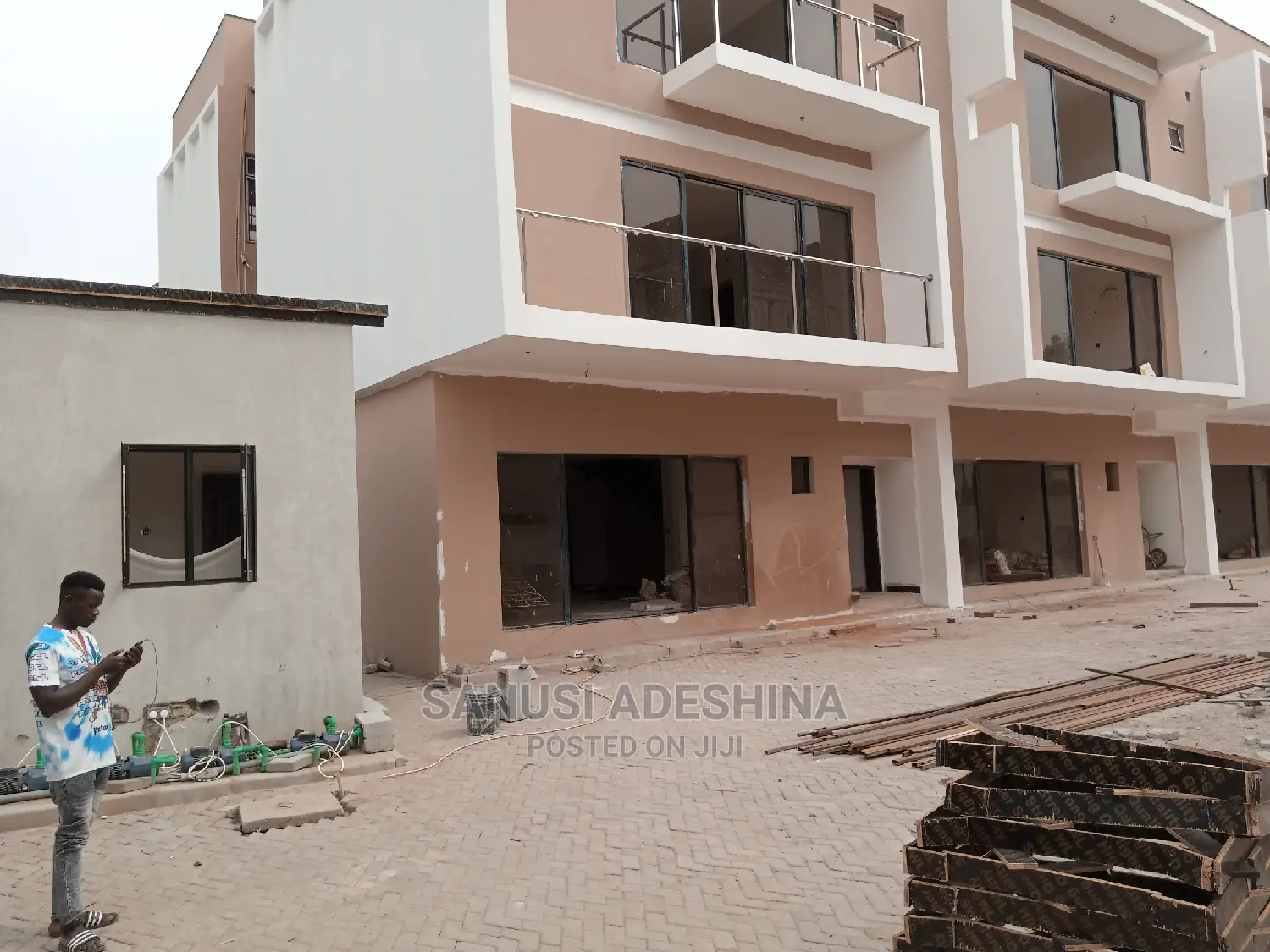 5bdrm Duplex in Life Camp In Fct for sale