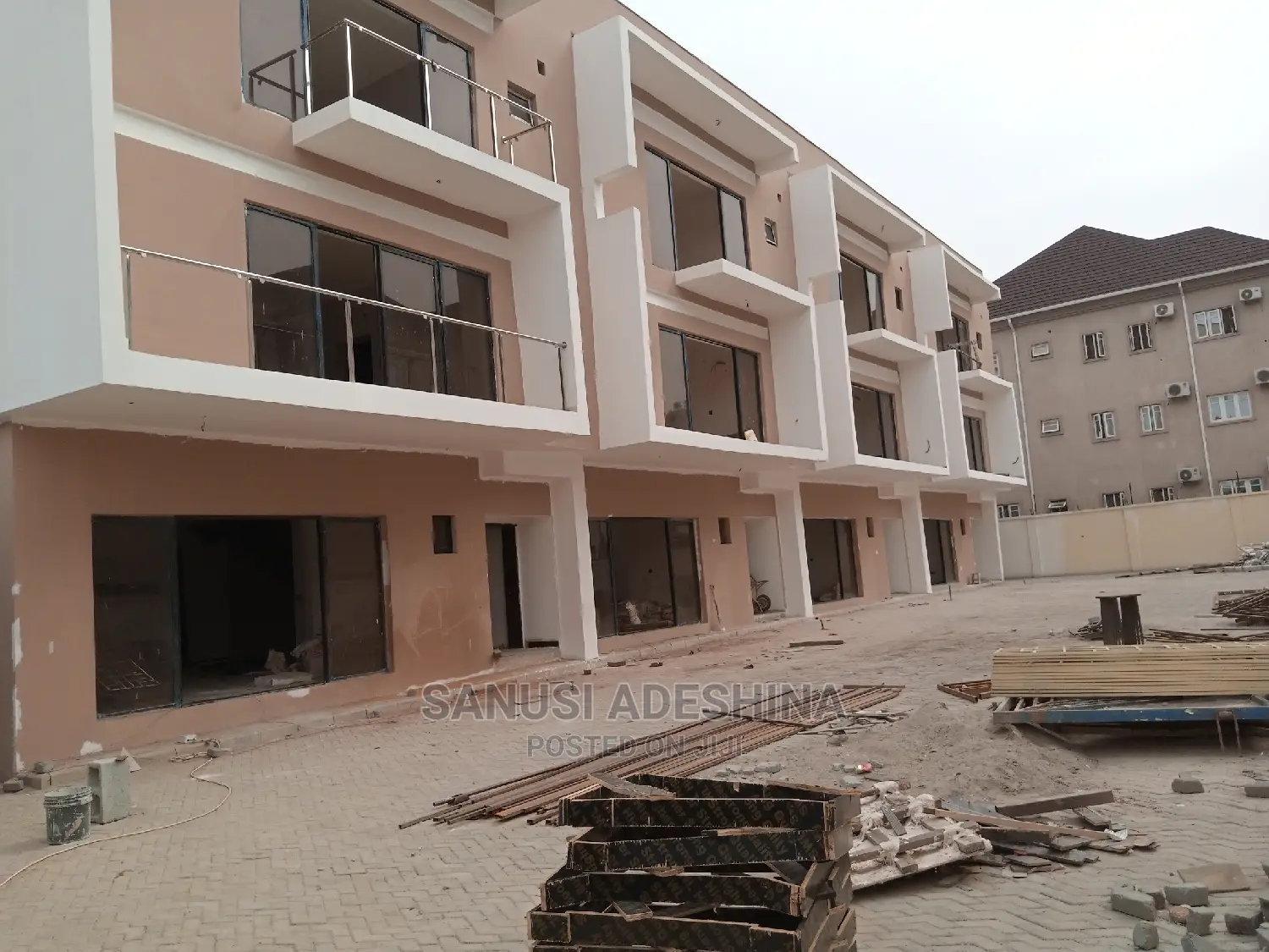5bdrm Duplex in Life Camp In Fct for sale