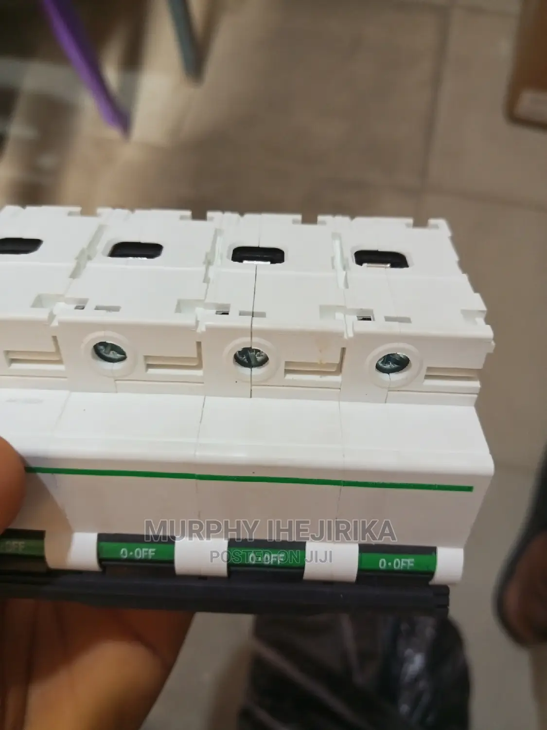 Schneider Circuit Breaker 125 Amps 4 Pole