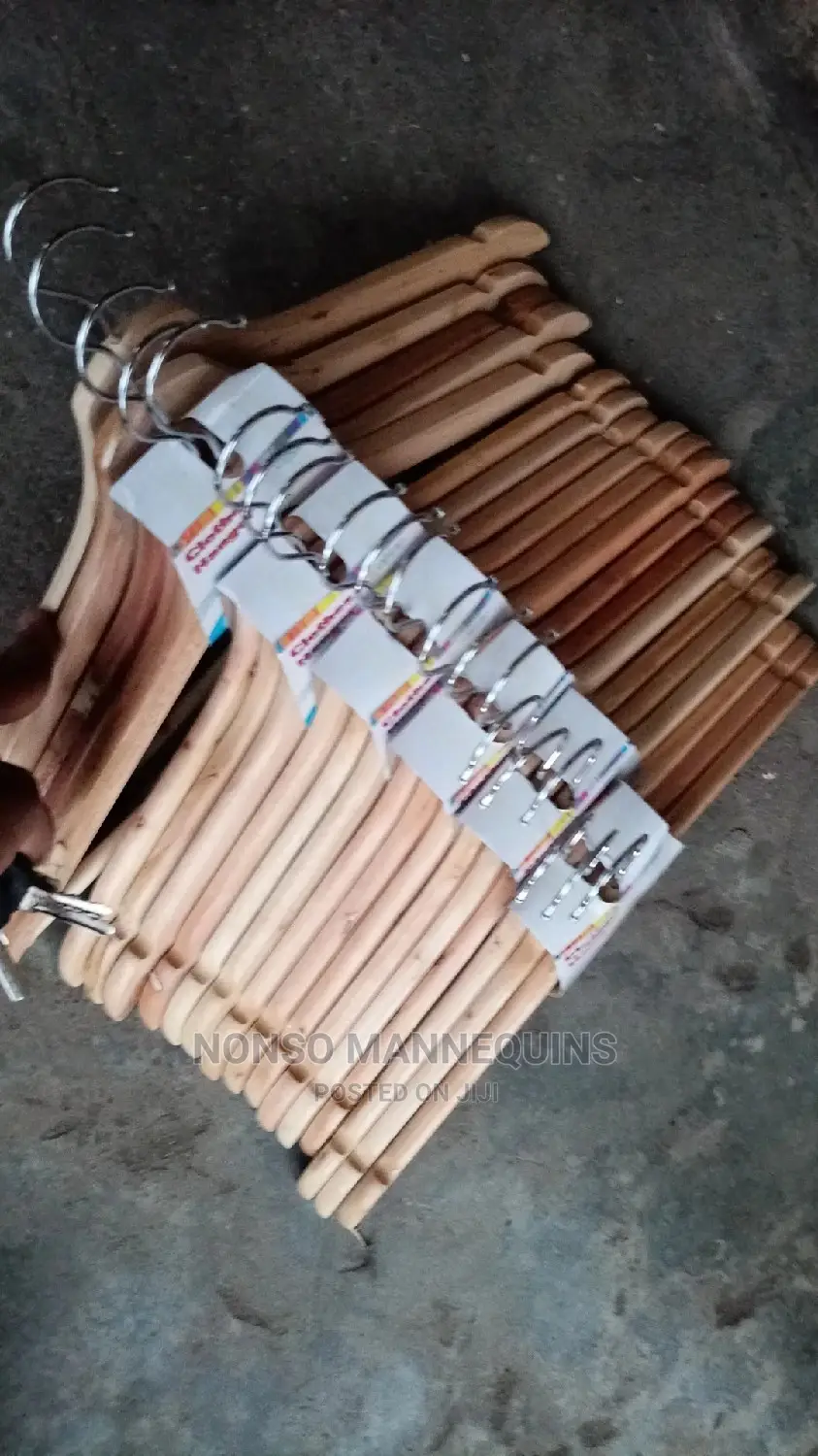 High Quality Wooden Clothes Hangers