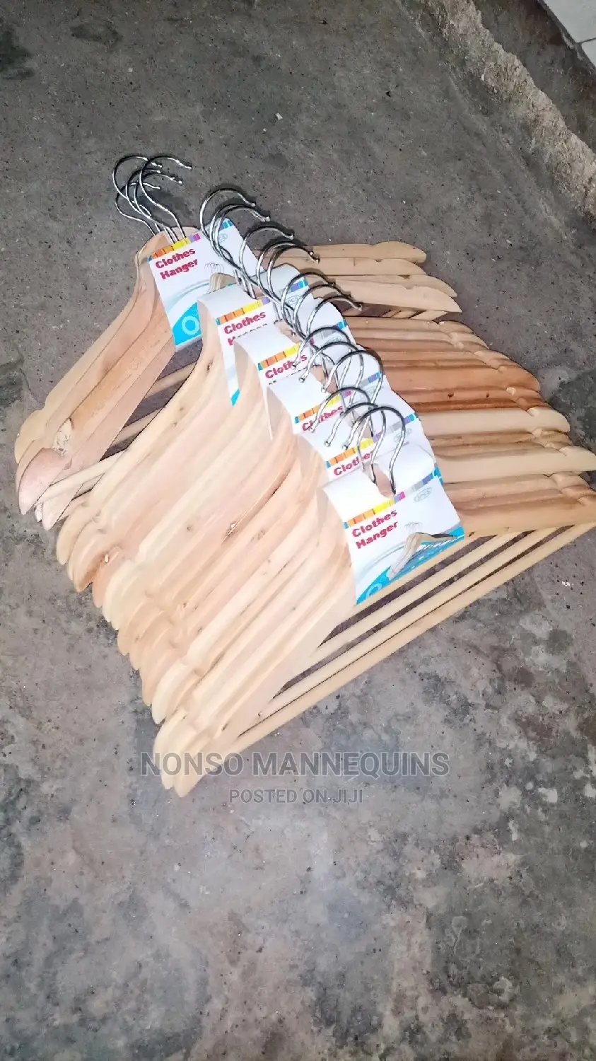High Quality Wooden Clothes Hangers