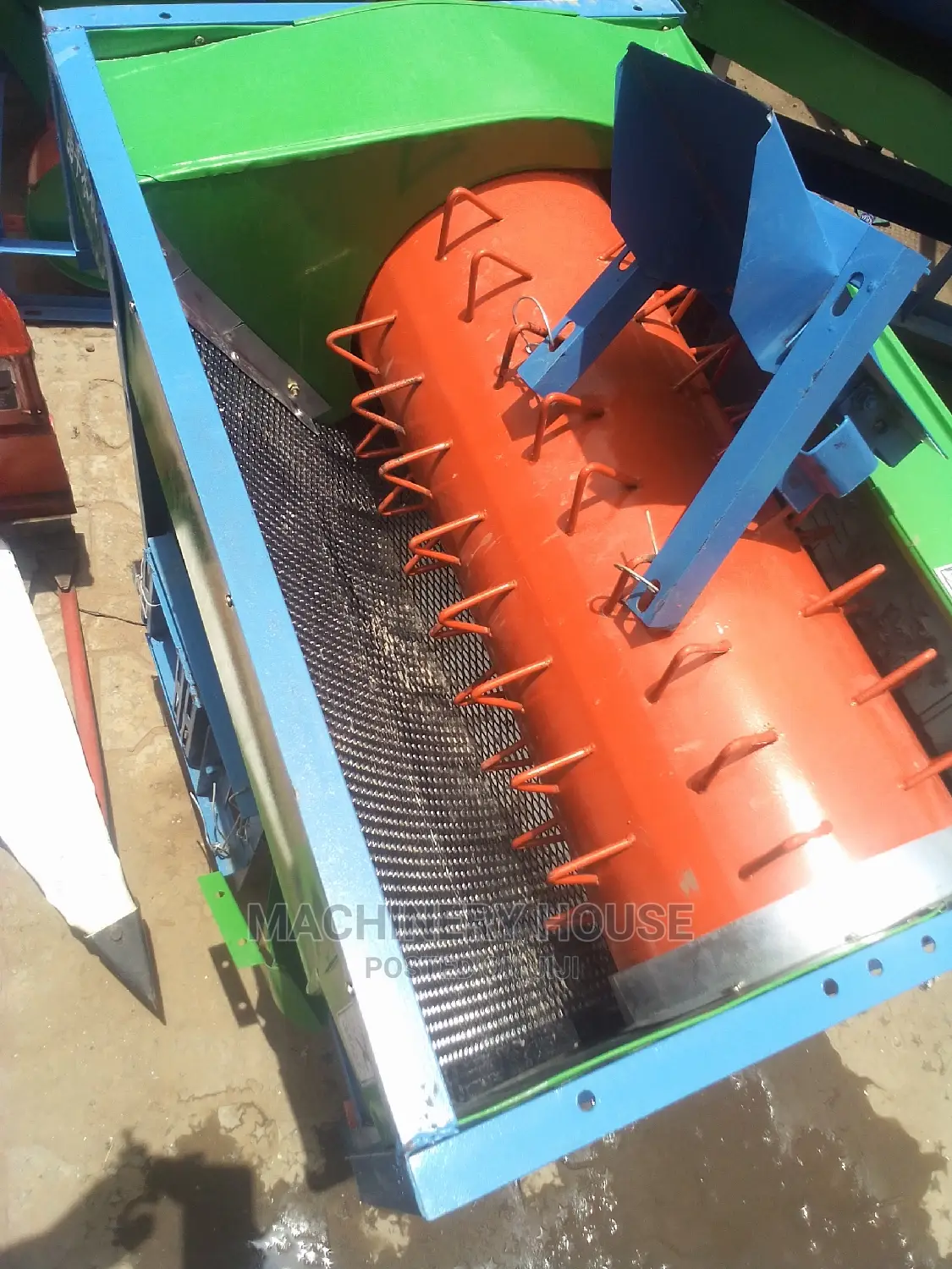 Rice and Wheat Threshers