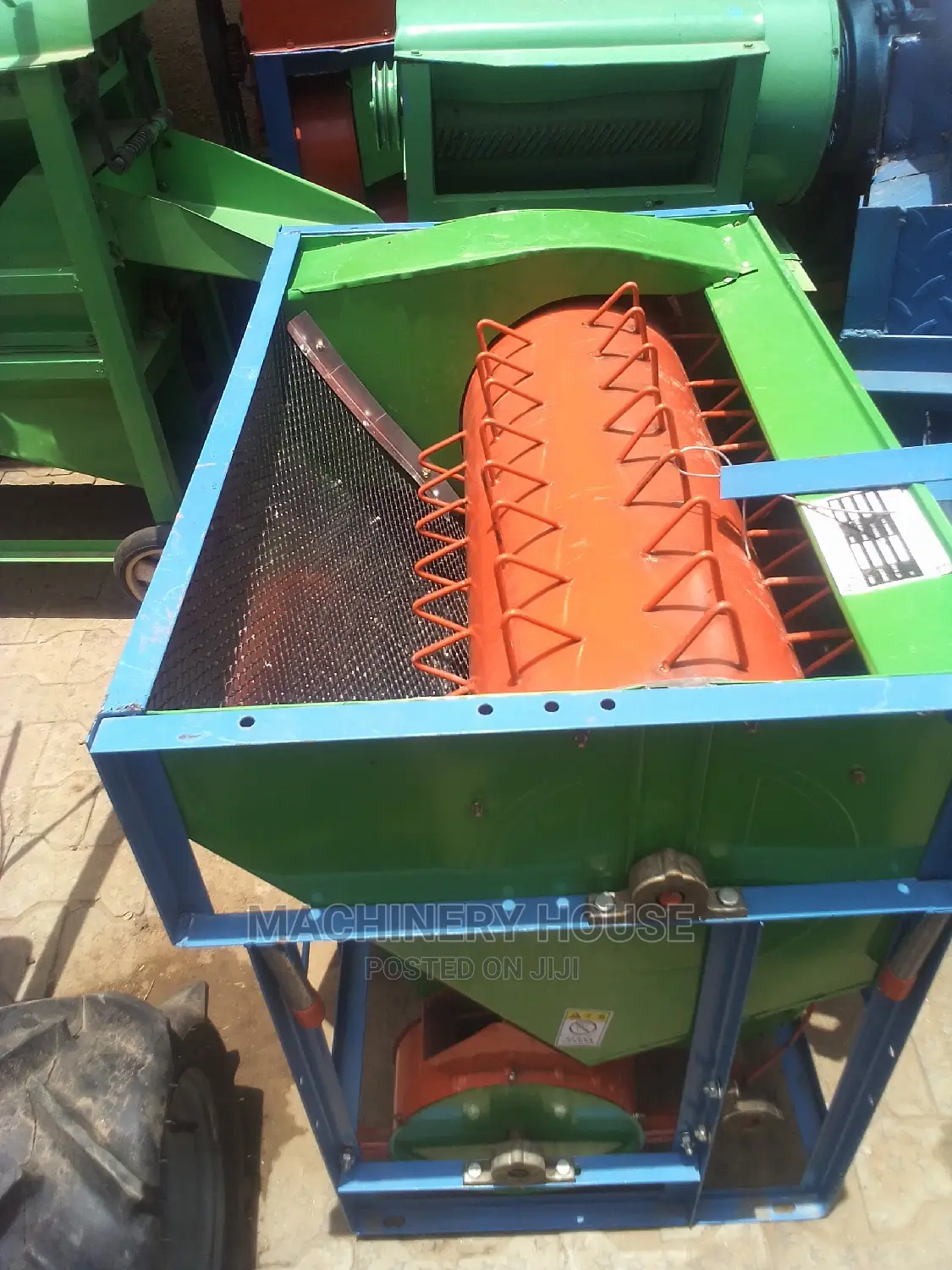 Rice and Wheat Threshers