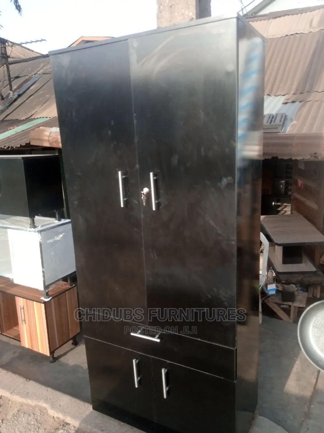 #889# 32inches Quality Wardrobe