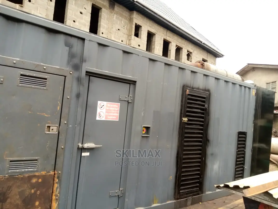 1500kva Caterpillar Soundproof Generator
