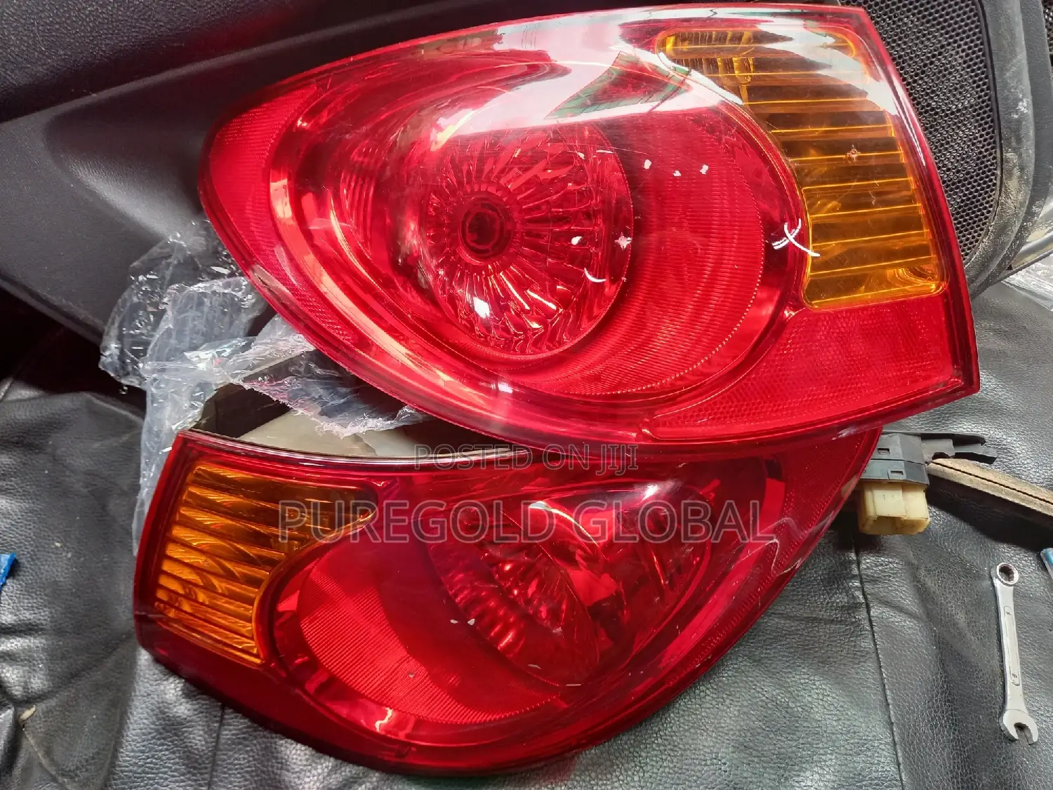 Elantra 2006 and 2010 Rear Lights