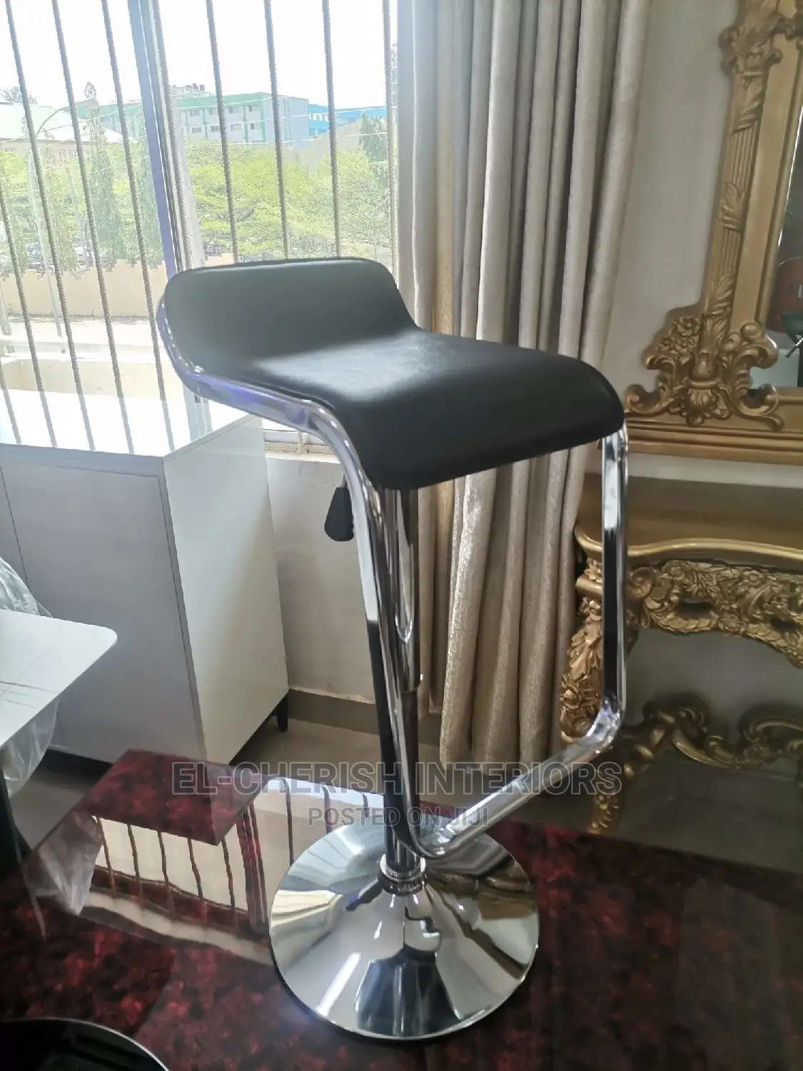 High Adjustable Chair. Bar Stool