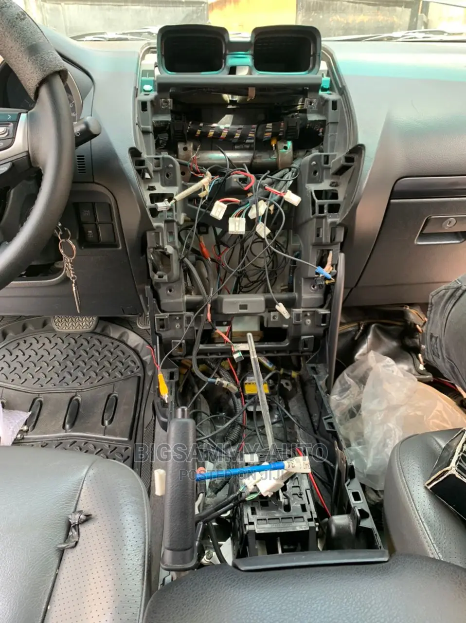 Prado2014 Navigation, Steering Wheel Console Upgradd 2020