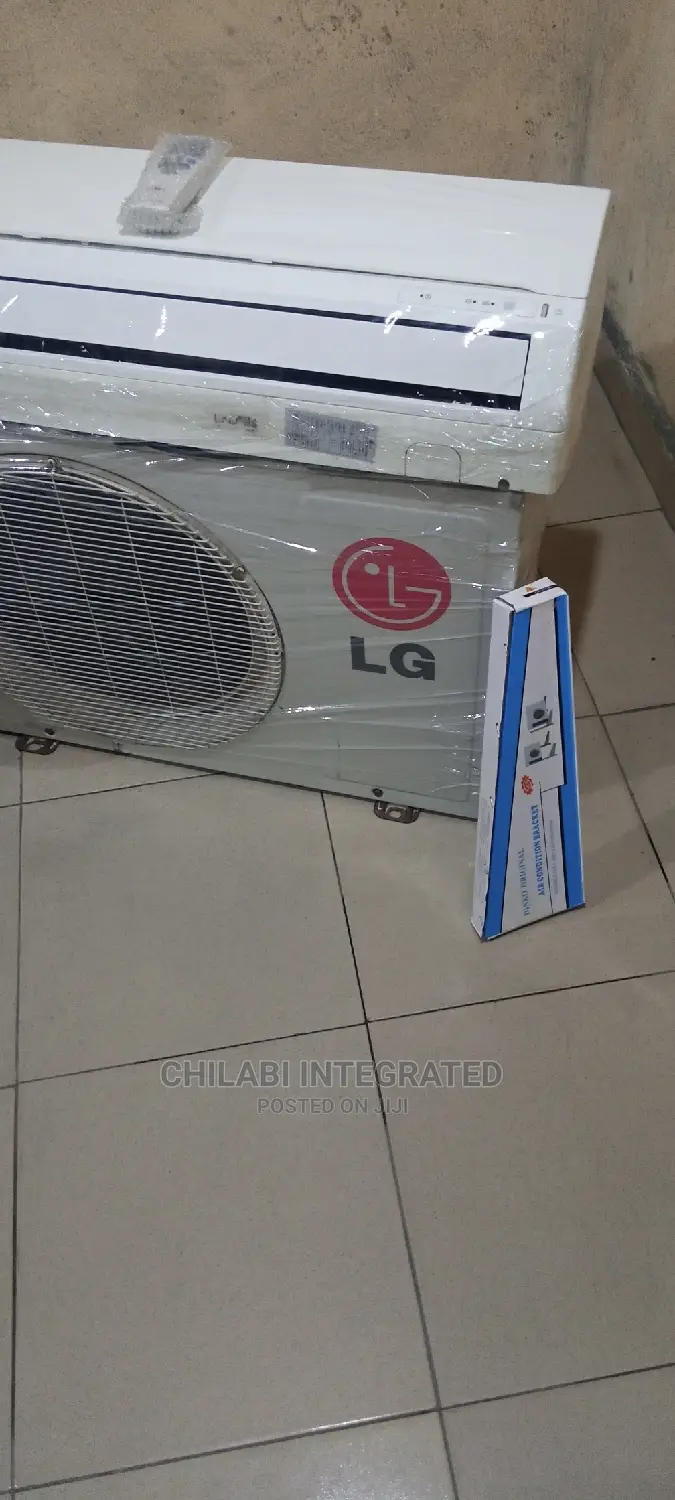 Foreign-Used/Direct Belgium 1.5hp Lg Air Conditioner +D Kits