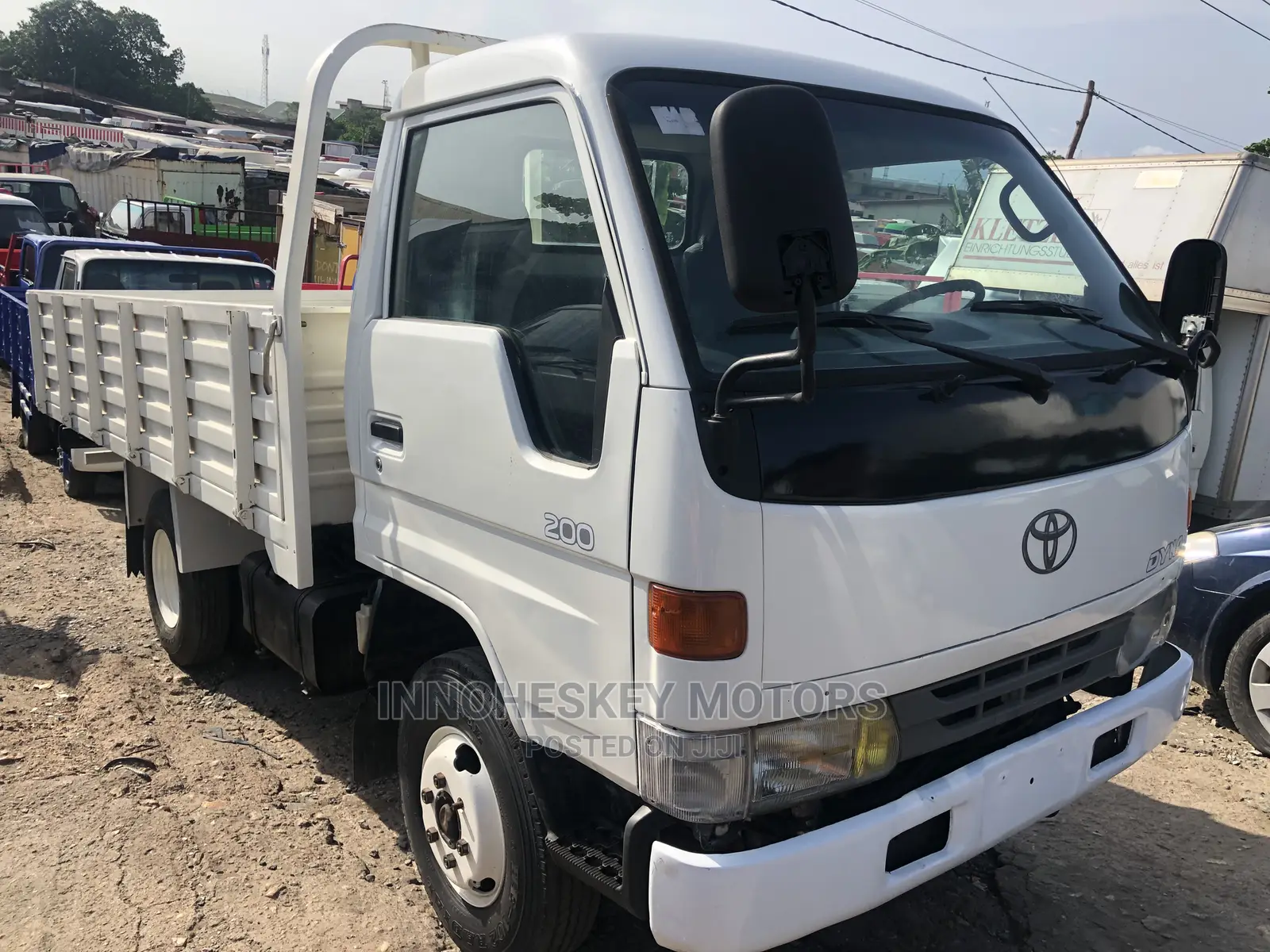 Toyota Dyna 200
