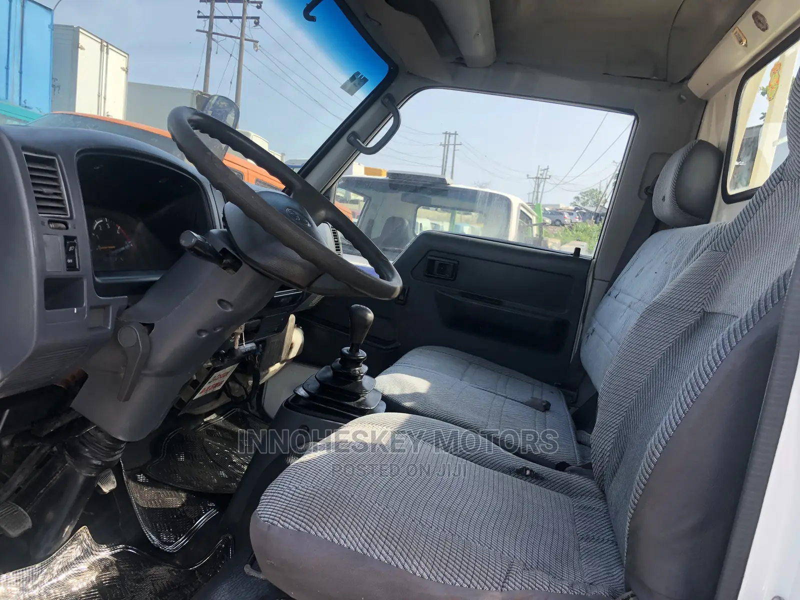 Toyota Dyna 200