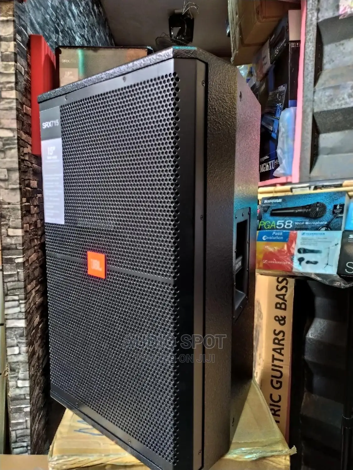 Original Jbl Srx715 Single Loud Speaker With High Production