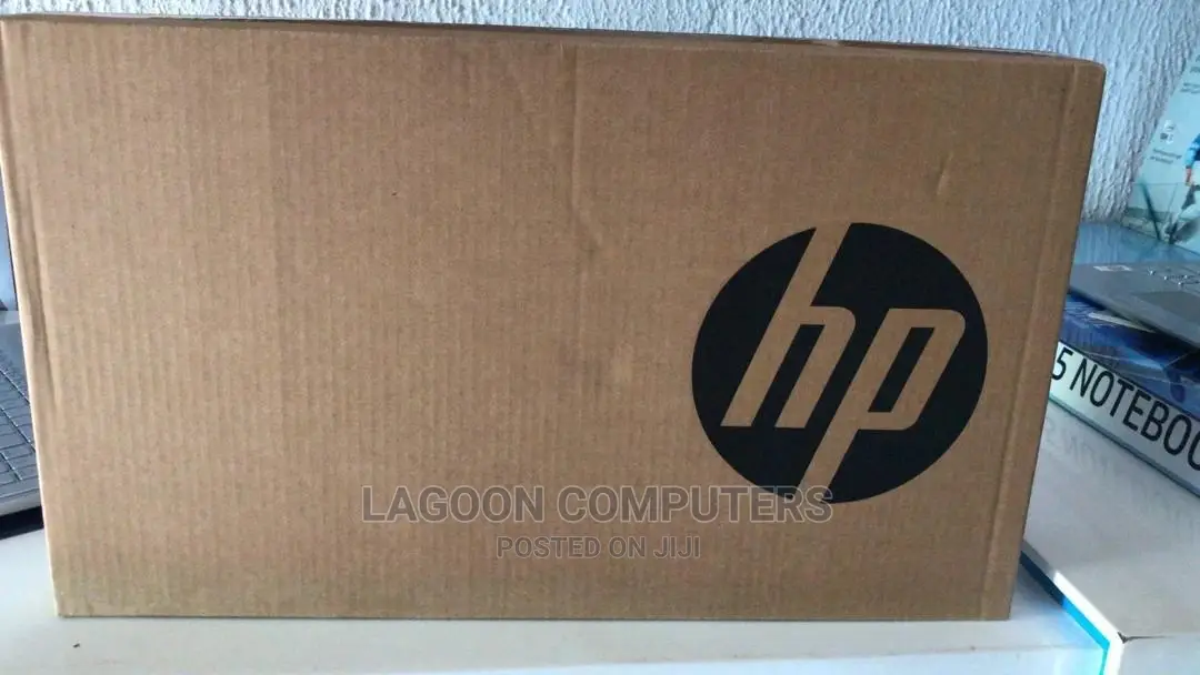 New Laptop HP 15-Dw0037wm 8GB Intel Core I5 HDD 512GB