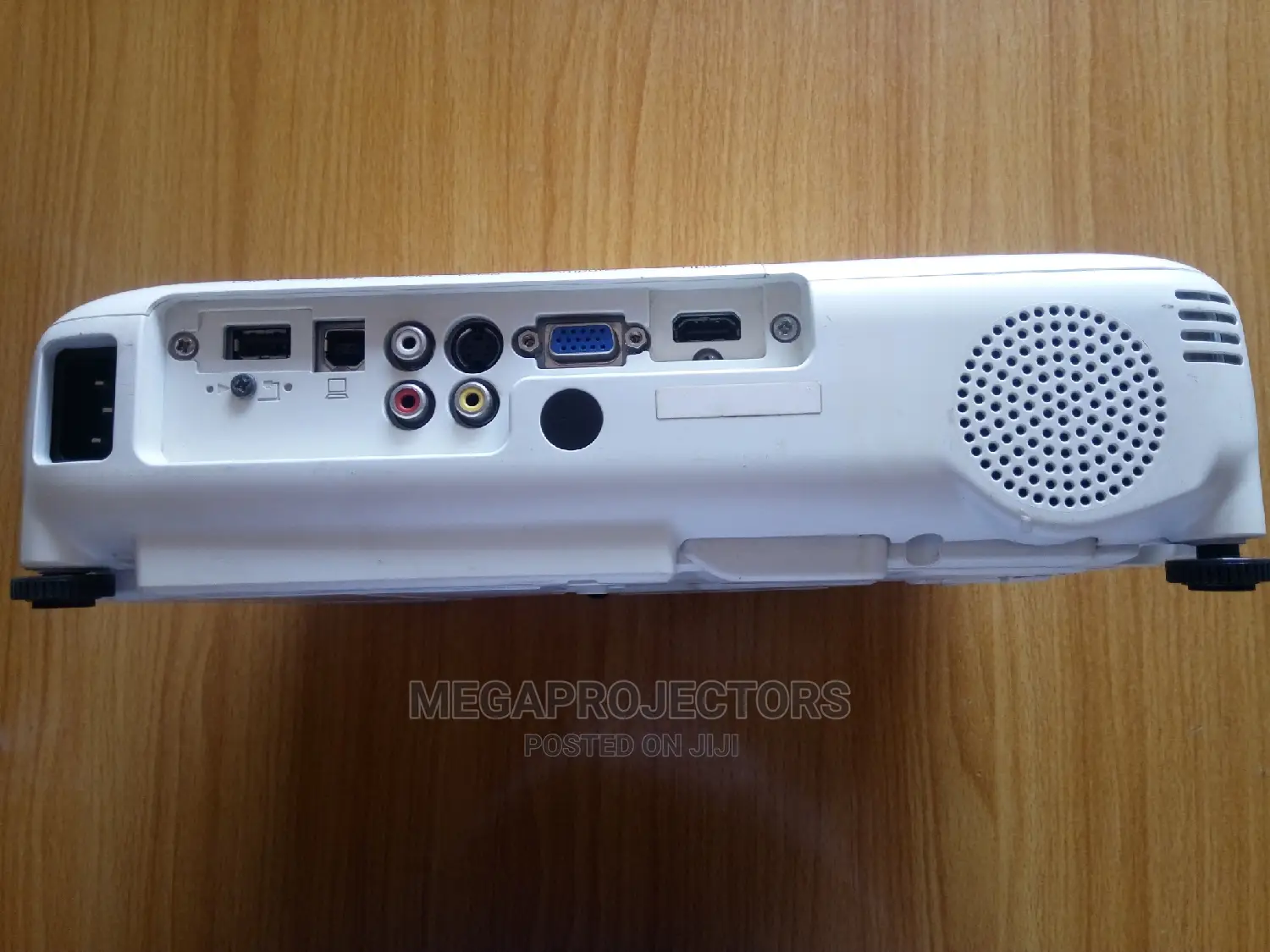 Rent Quality Epson Projector With Screen In Lagos