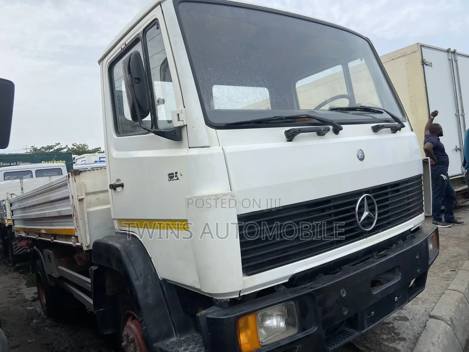 Mercedes-Benz 814,Pickup