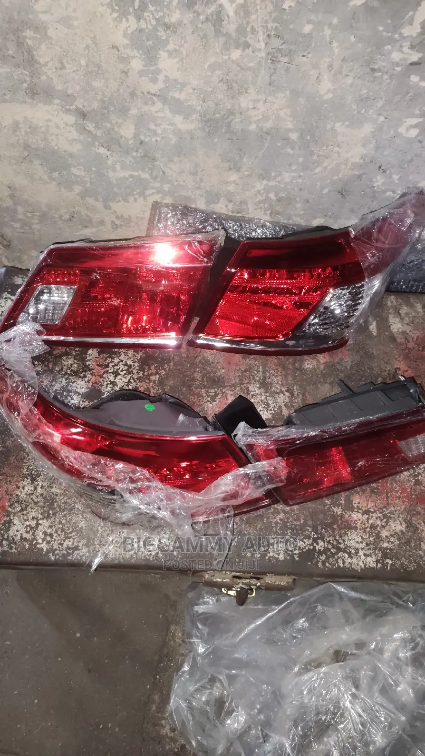 Lexus ES 350 2010 Rear Lamp