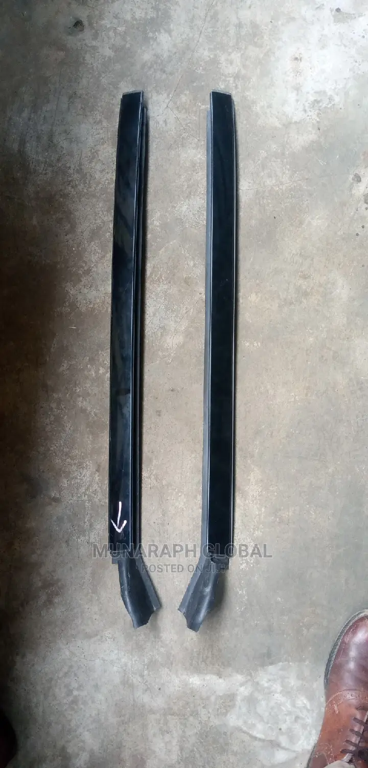 Mercedes Benz GLK 350 Windscreen Chrome Set.