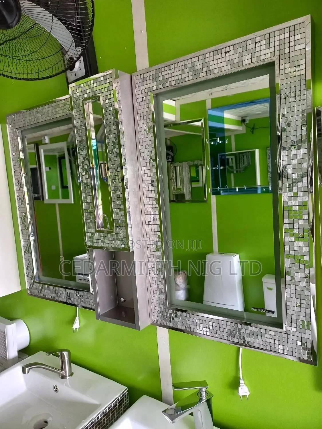 Double Basin Silver Mosaic Bathroom Cabinet