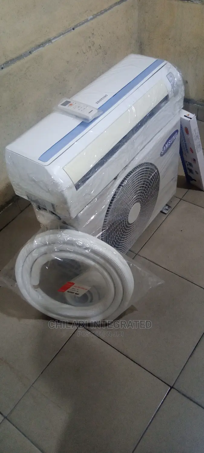 Few Months Old, Foreign Used 1.5hp Samsung Air Conditioner