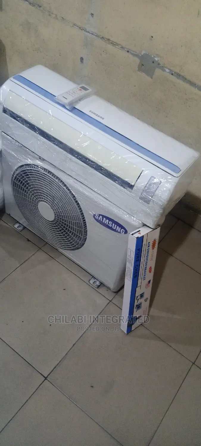 Few Months Old, Foreign Used 1.5hp Samsung Air Conditioner