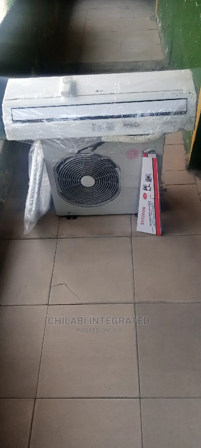 Fairly Used, Foreign Used 1hp Lg Low Voltage Air Conditioner