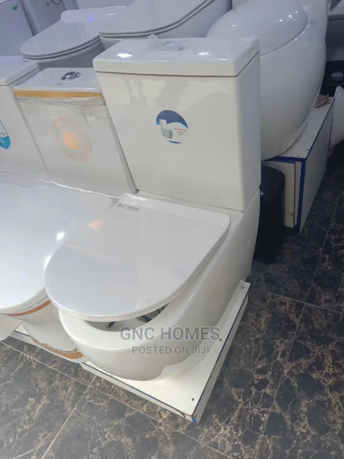 Quality Masters Top Flush Designed Ceramic Water Closet.