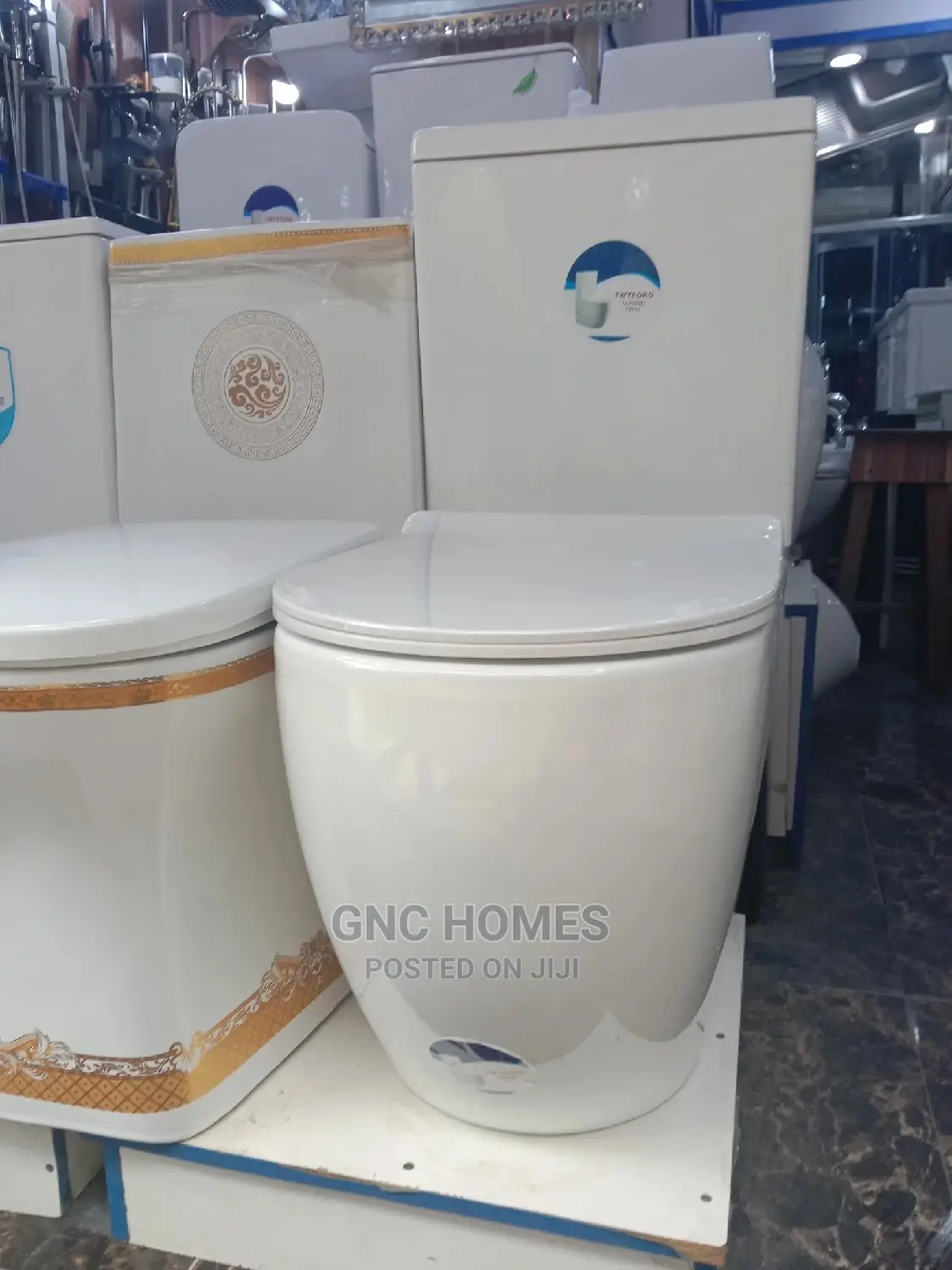 Quality Masters Top Flush Designed Ceramic Water Closet.