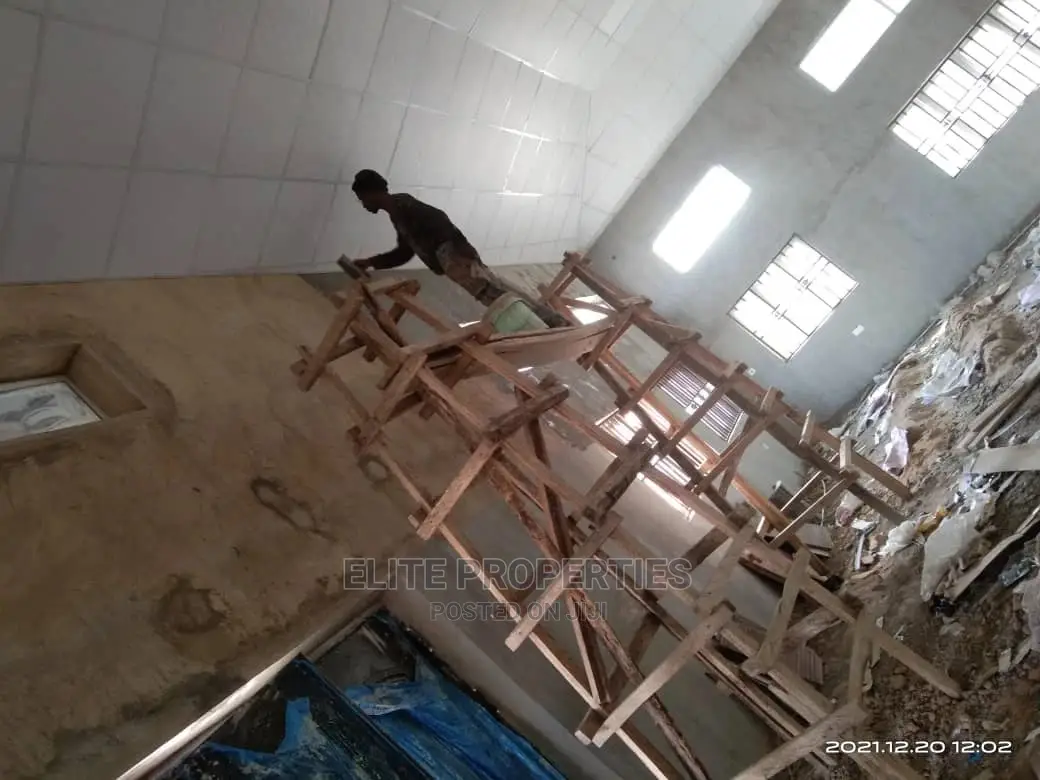 Expert Screeding Services in Ibadan – Smooth Durable Walls
